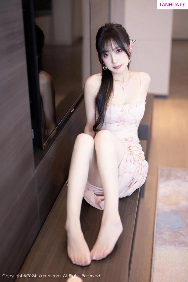 林星阑  [XiuRen]高清写真图 2024.06.11 No.8682 林星阑 丝袜美腿第13张图片